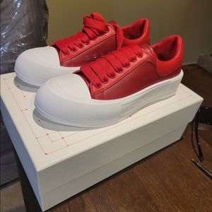 Alexender McQueen red low top sneakers sz 43
